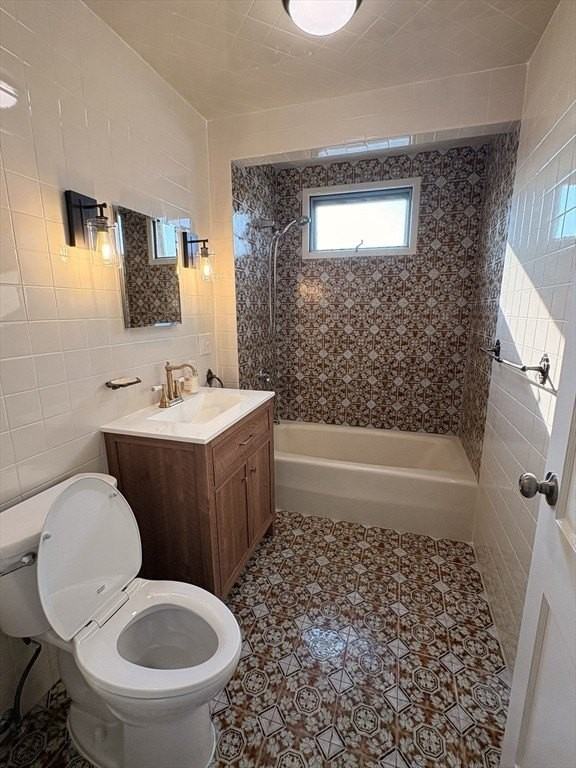 11 Saint James Rd #11 - Photo 5 of 13