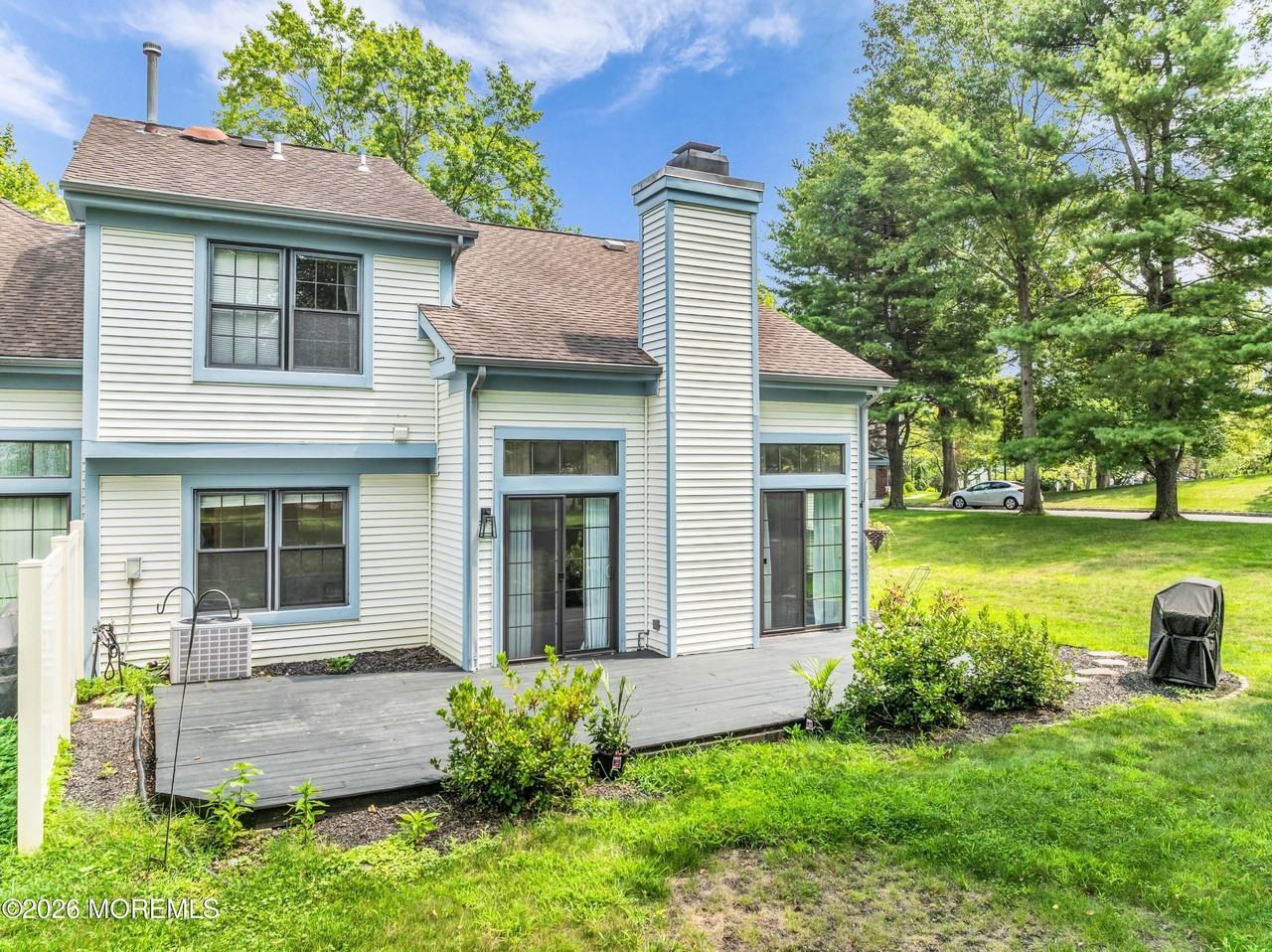 141 Old Orchard Ln - Photo 4 of 35