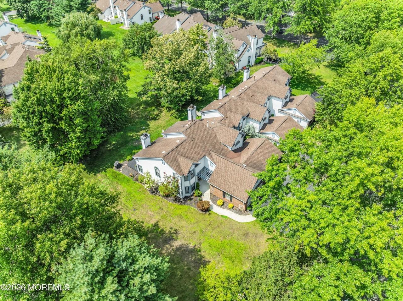 141 Old Orchard Ln - Photo 6 of 35