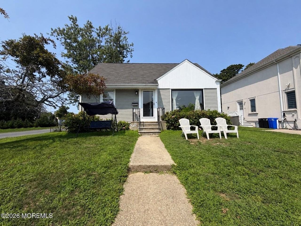 23 Campbell Ct - Photo 2 of 14