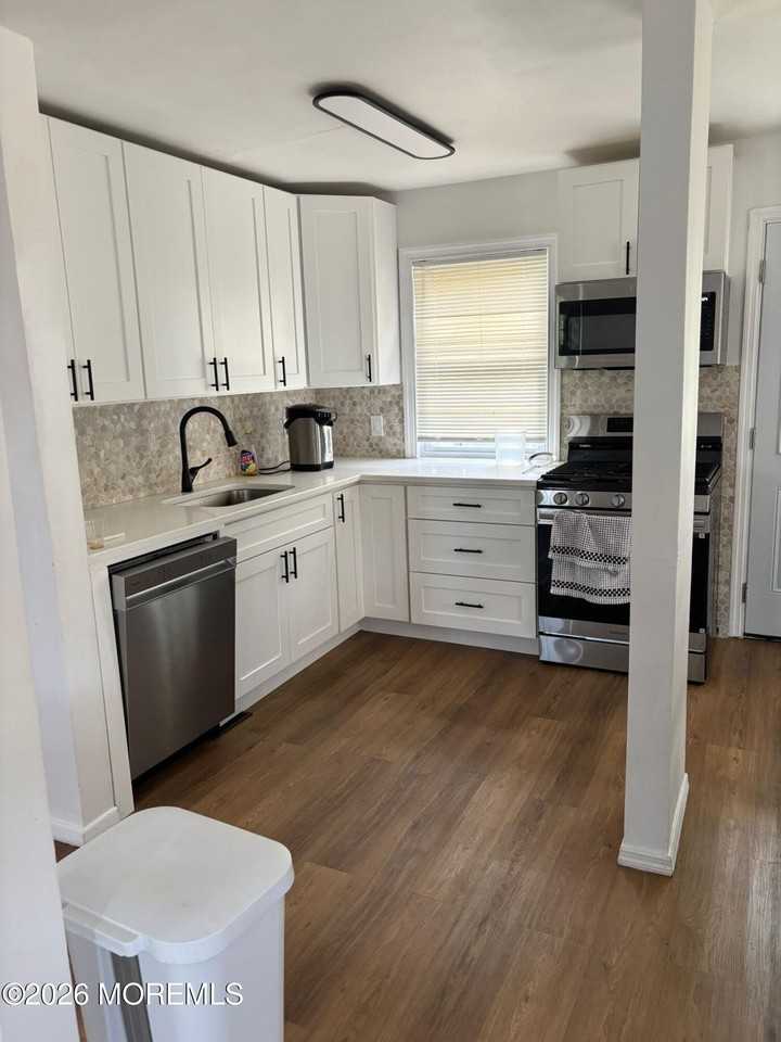 23 Campbell Ct - Photo 5 of 14
