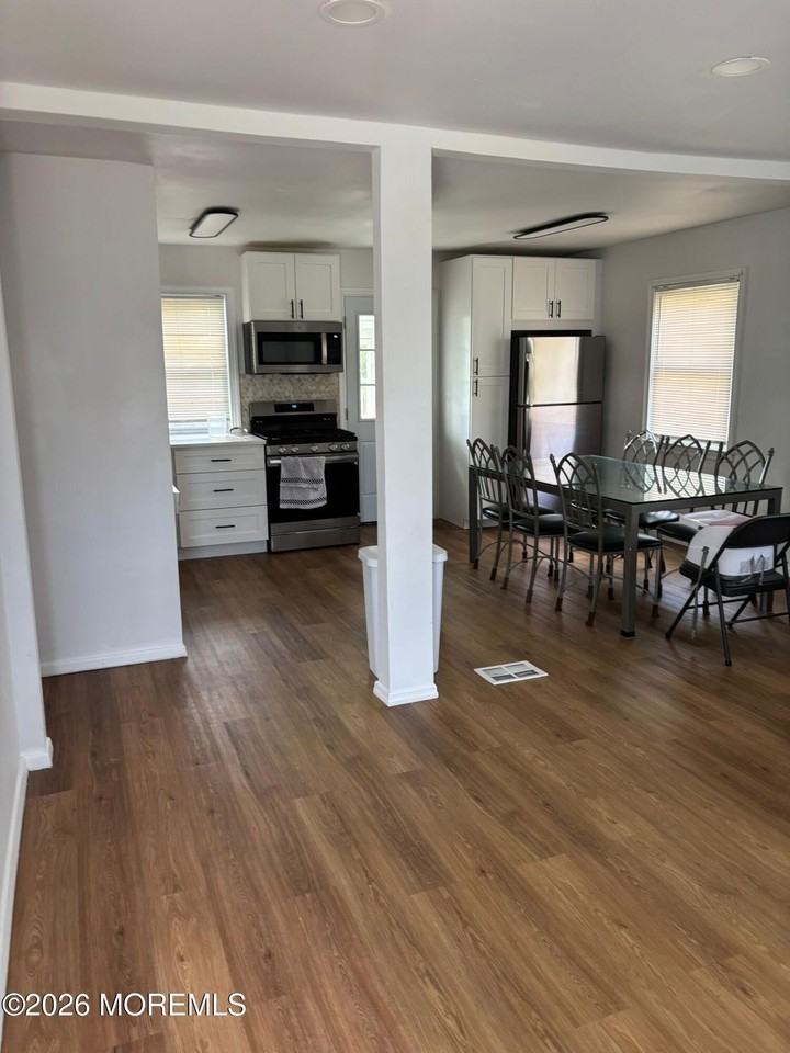 23 Campbell Ct - Photo 7 of 14