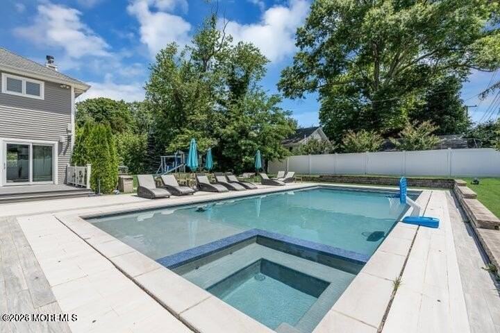 250 Alpern Ave - Photo 4 of 32
