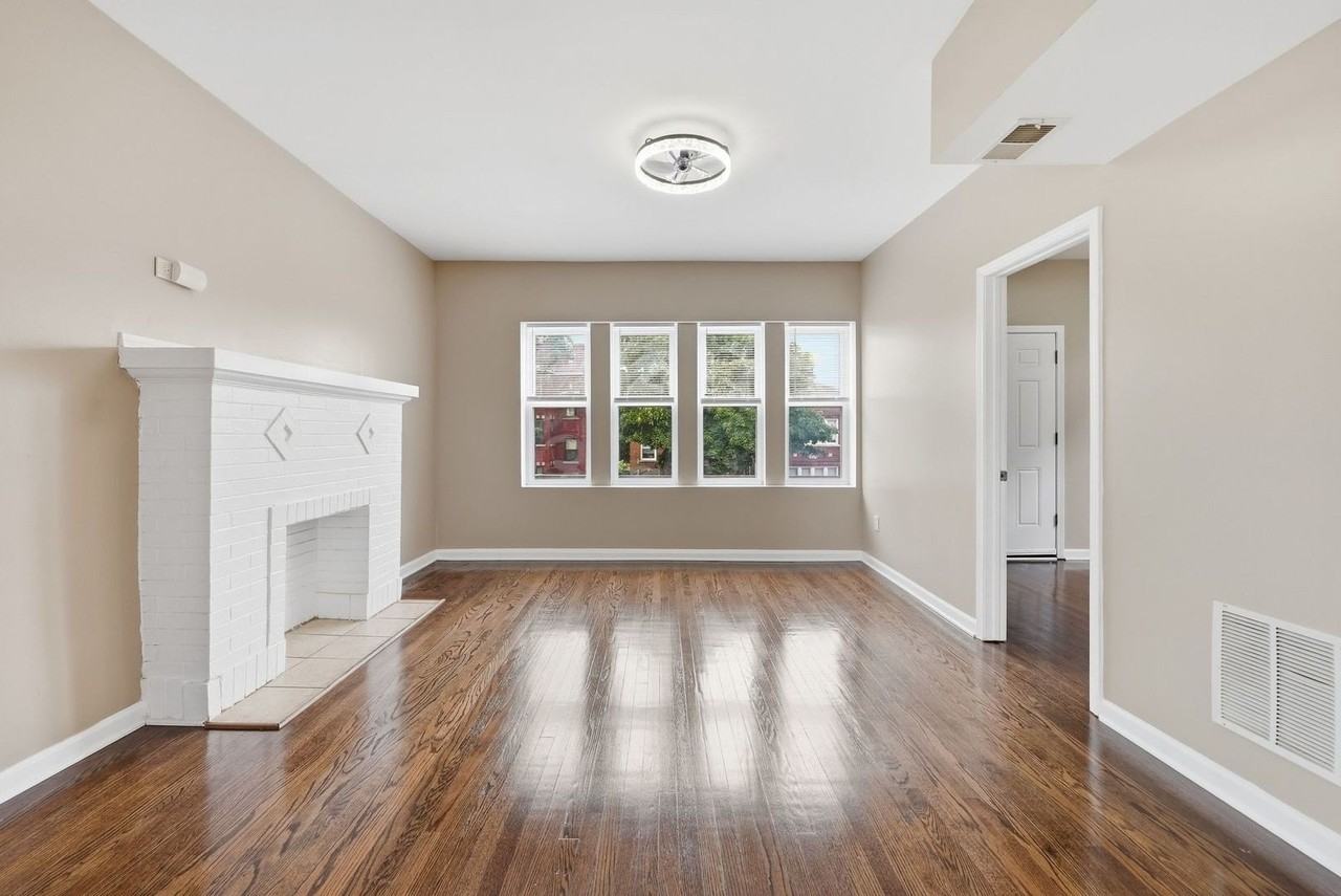 8041 S Laflin St #2 - Photo 5 of 26