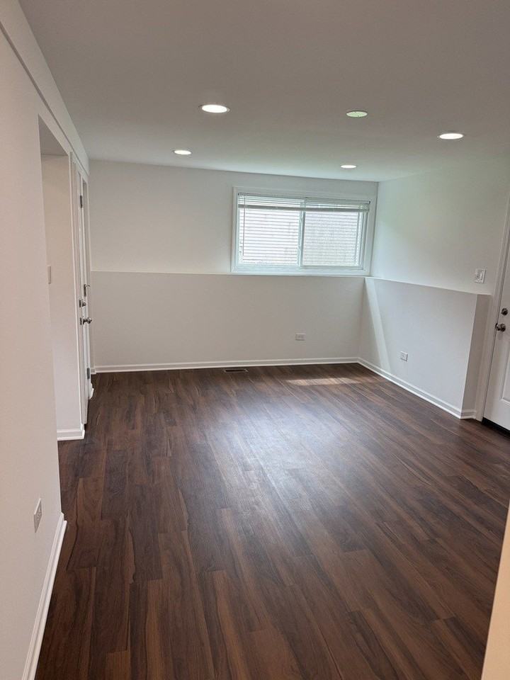 551 N Washington Ave #B - Photo 6 of 15