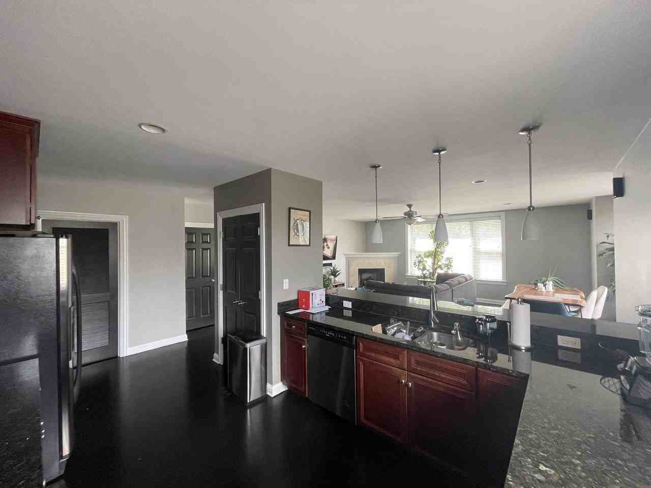 301 S Leavitt St #2N - Photo 3 of 12