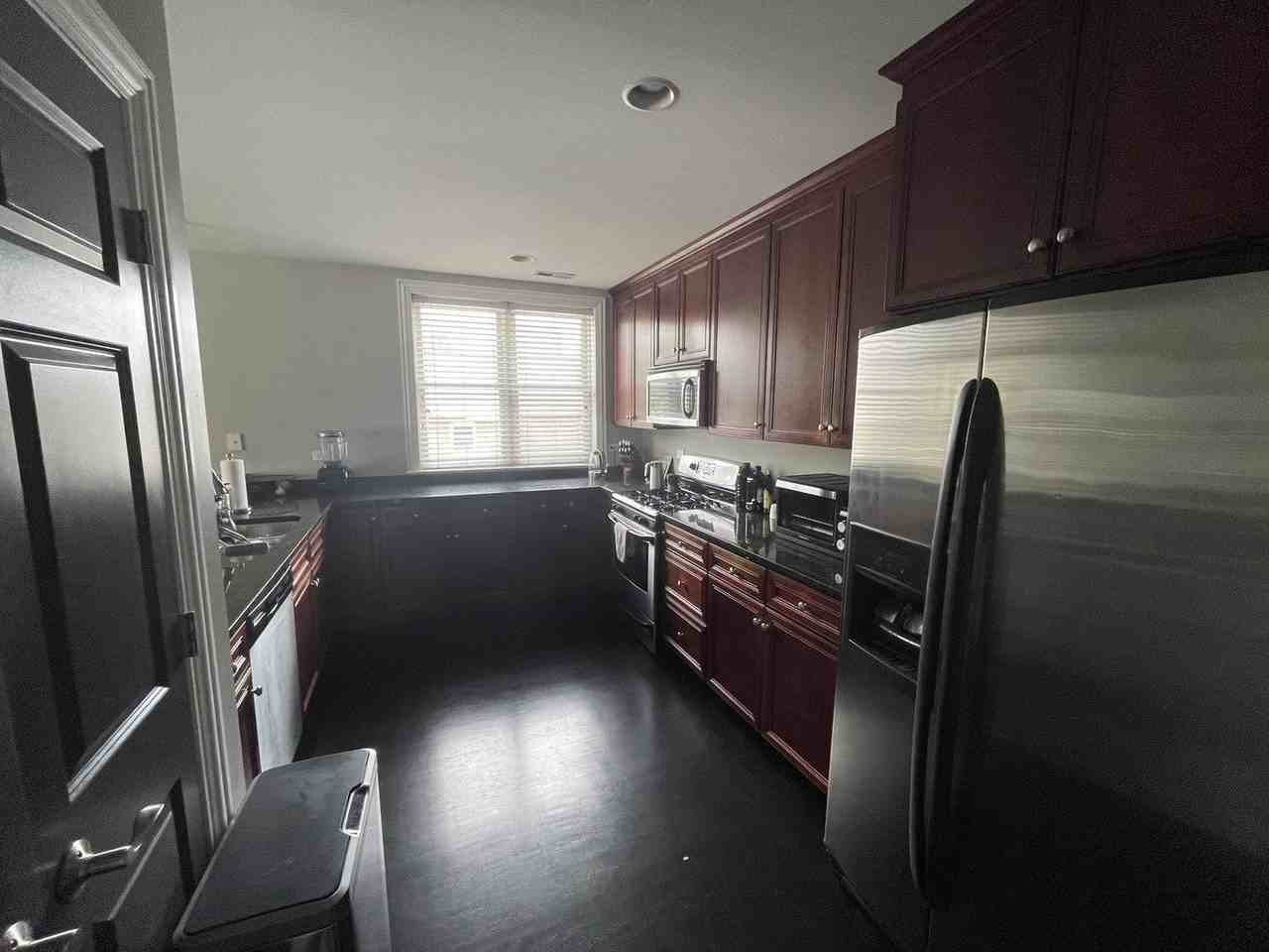 301 S Leavitt St #2N - Photo 5 of 12