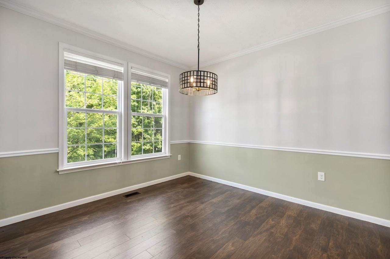 112 Casey Ln - Photo 2 of 26