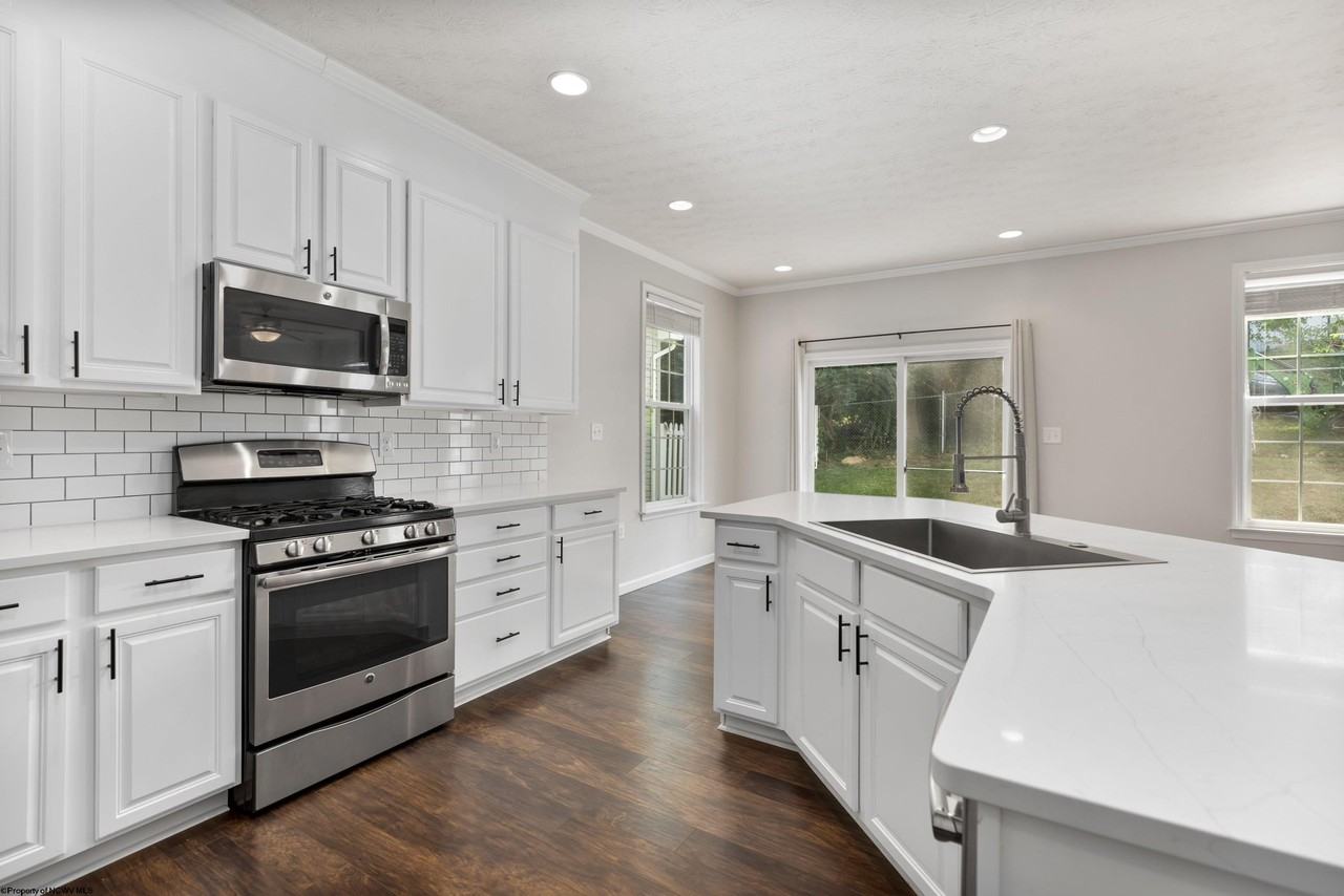 112 Casey Ln - Photo 4 of 26