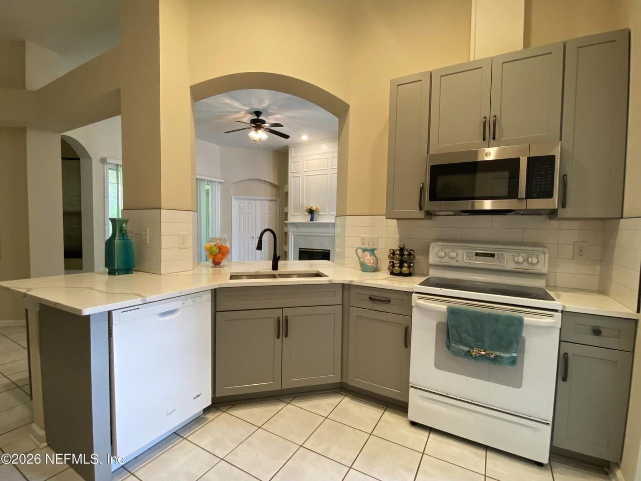 10519 Creston Glen Cir - Photo 6 of 25