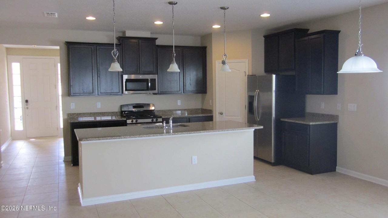 174 Tavernier Dr - Photo 3 of 4
