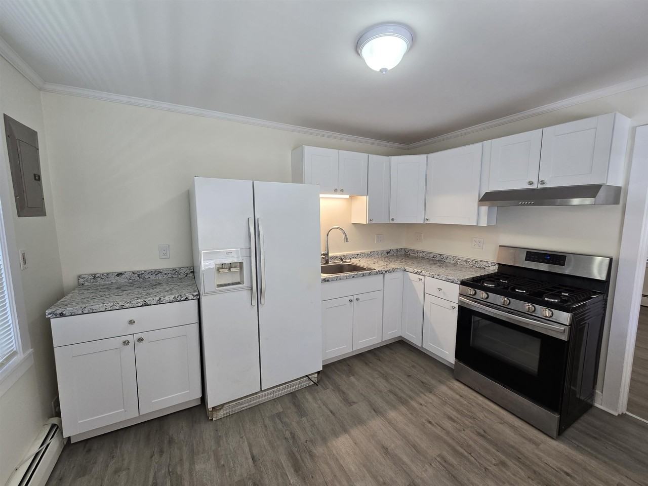 30 Halstead St - Photo 5 of 24