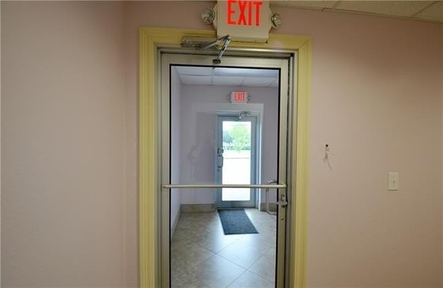 128 Hector Ave - Photo 4 of 13