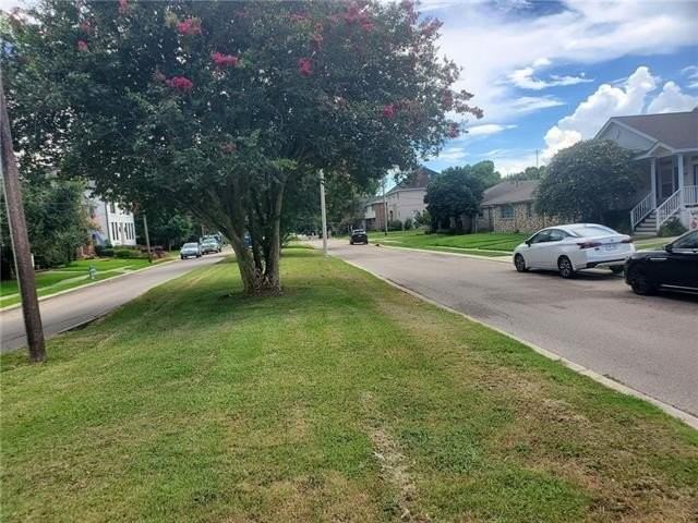 6224 Milne Blvd - Photo 3 of 13