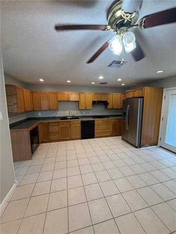 113 Elaine Dr - Photo 2 of 21