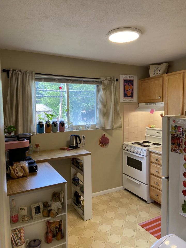 69 Newton St #6 - Photo 6 of 8
