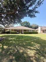 106 Westpark Dr N - Photo 1 of 1