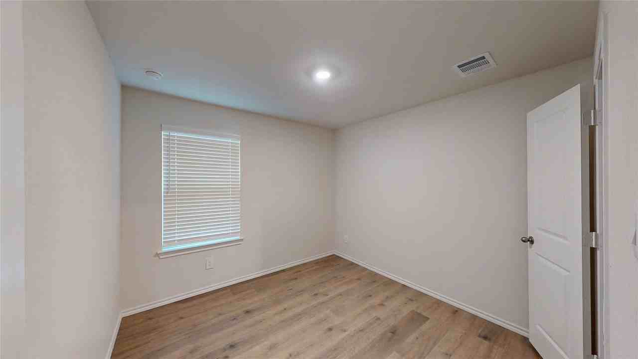 13153 Enclave Pkwy - Photo 5 of 17