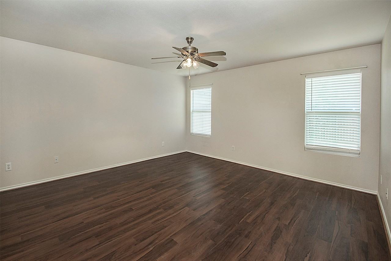 2812 Paddock Way - Photo 7 of 26