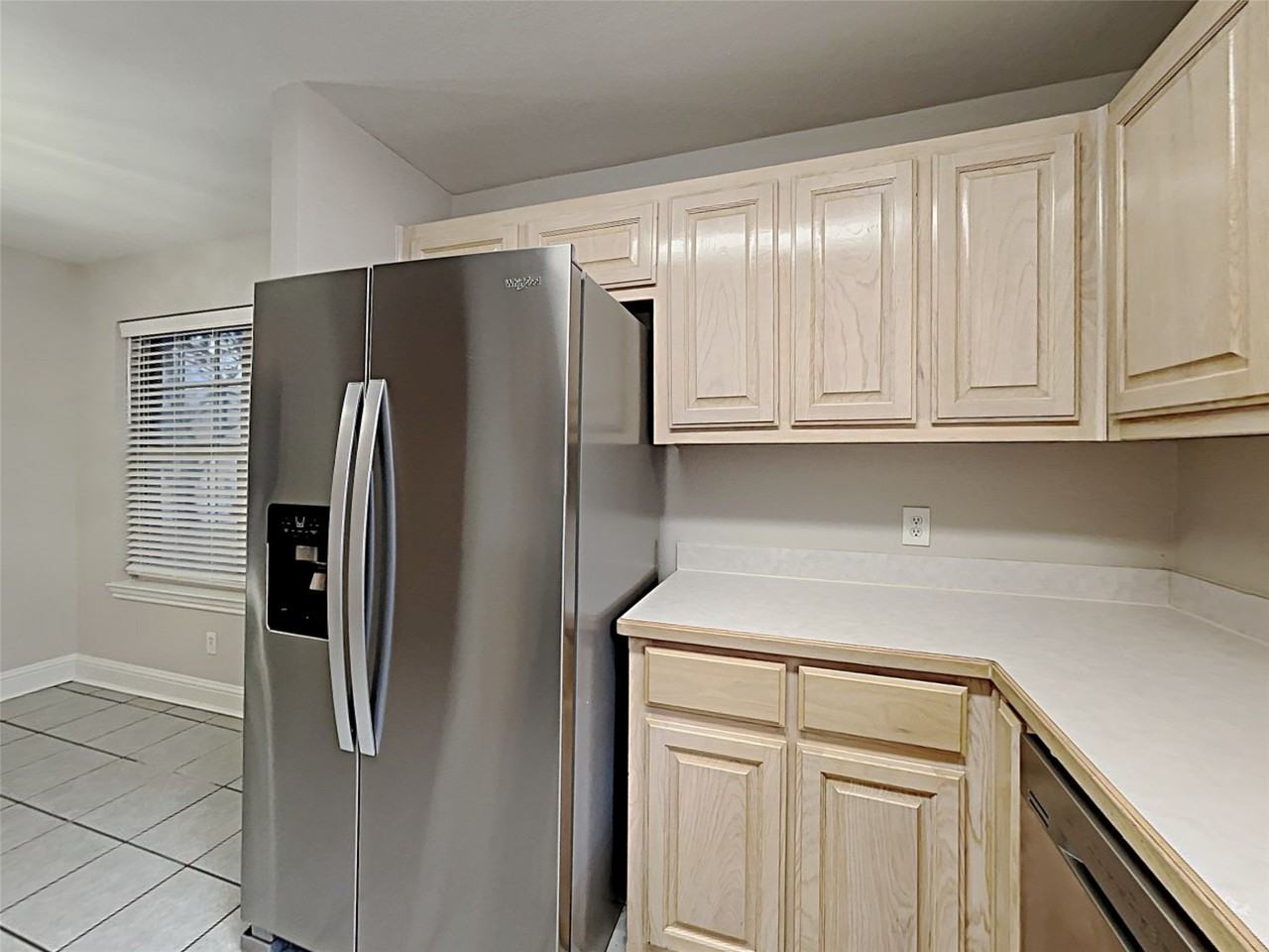 551 Sw Rand Dr - Photo 4 of 14