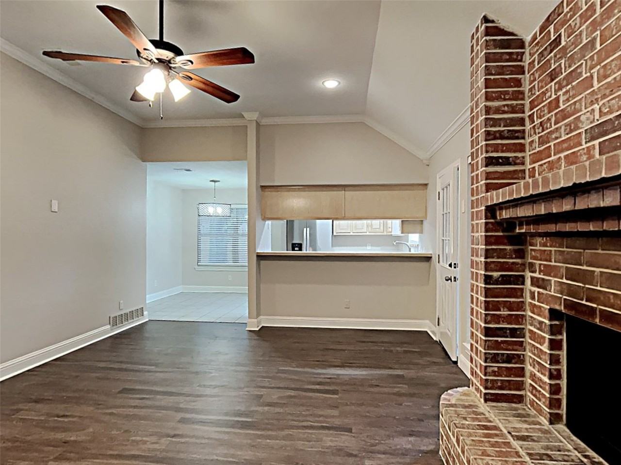 551 Sw Rand Dr - Photo 5 of 14