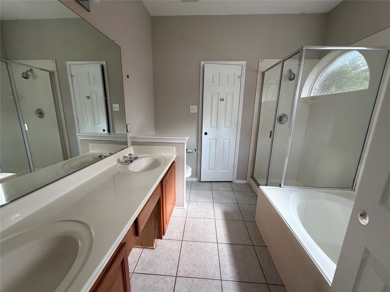 1520 Streams Way - Photo 5 of 16