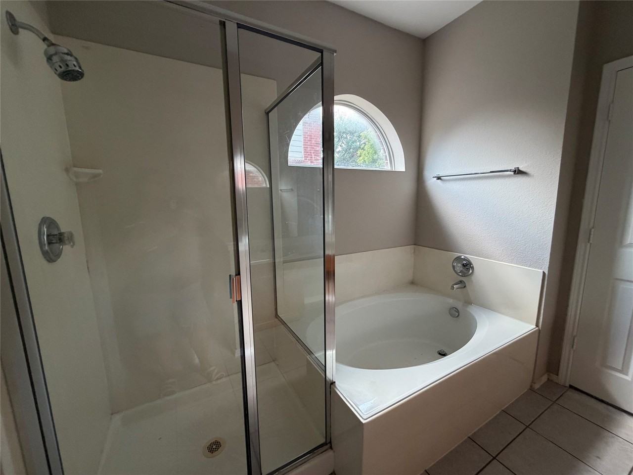 1520 Streams Way - Photo 6 of 16