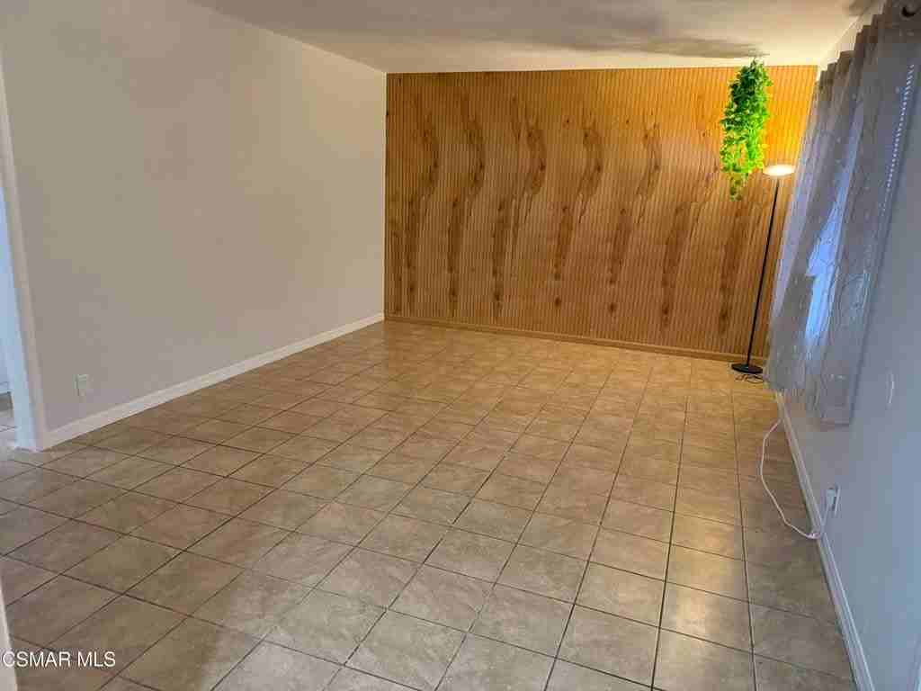 1873 Patricia Ave - Photo 4 of 14
