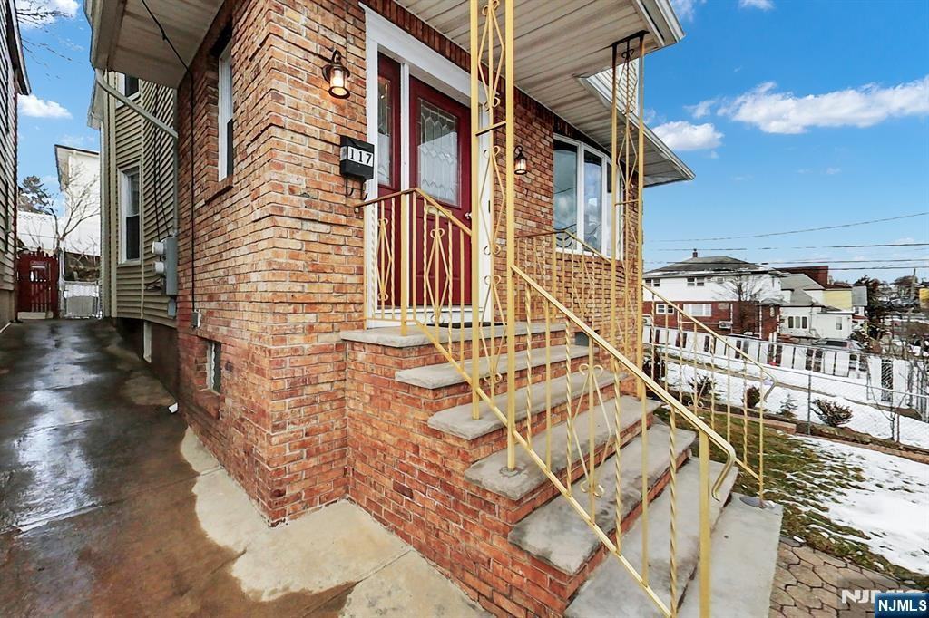 117 Belmont Ave ##1 - Photo 5 of 24