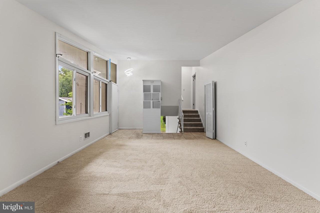 5801 Stuart Ave - Photo 5 of 30
