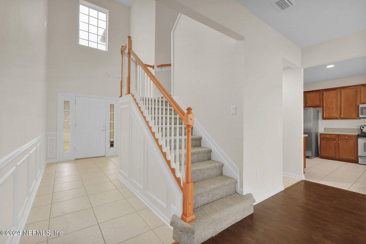 4214 Metron Dr - Photo 3 of 9