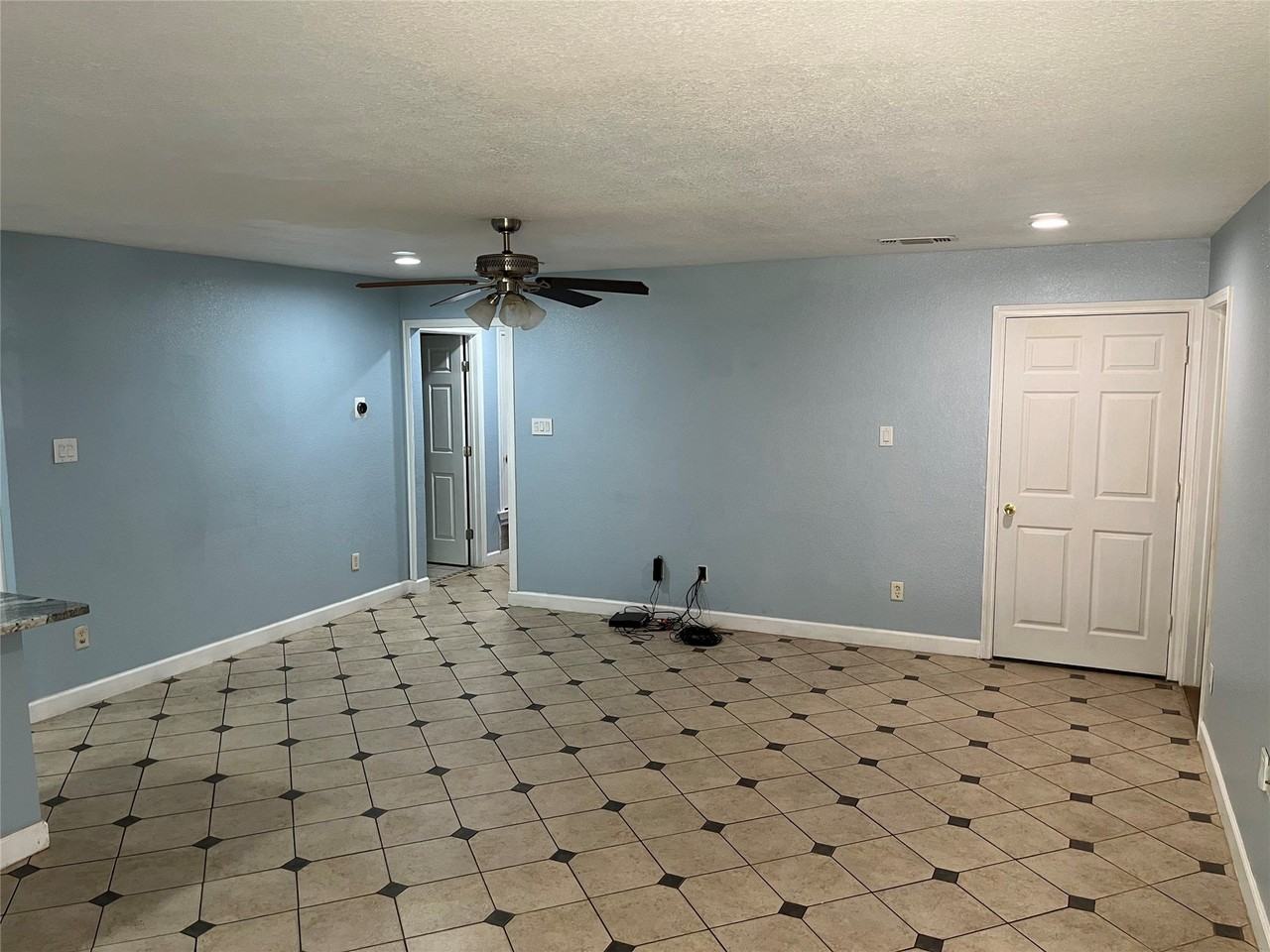 3001 Pueblo Trl - Photo 2 of 14