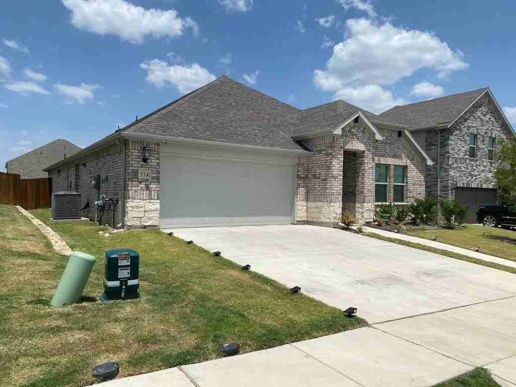 514 Janette Ct - Photo 2 of 18