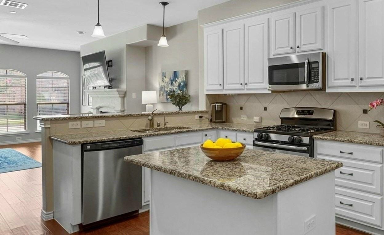 4129 Comanche Dr - Photo 4 of 12