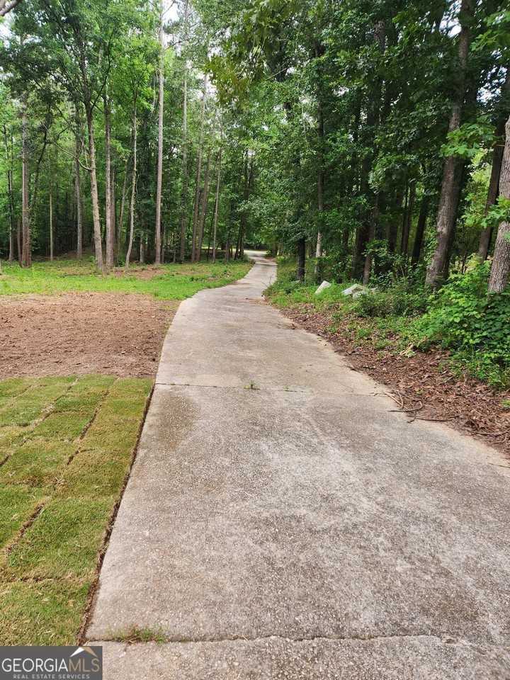 130 Sandy Dr - Photo 2 of 20