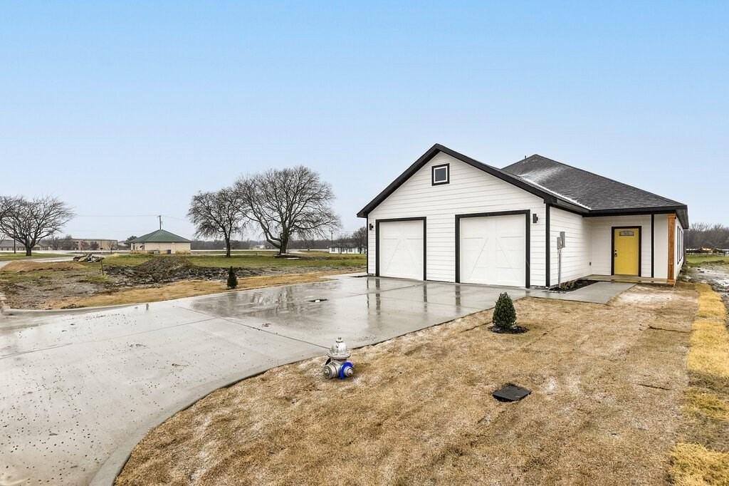 1020 Burnett Blvd #A - Photo 3 of 29