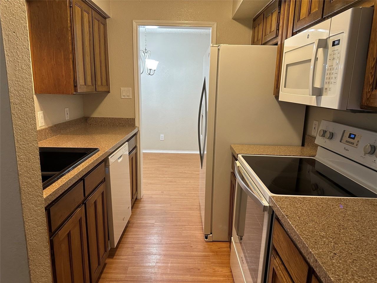 2717 Meadow Park Dr #B - Photo 2 of 7