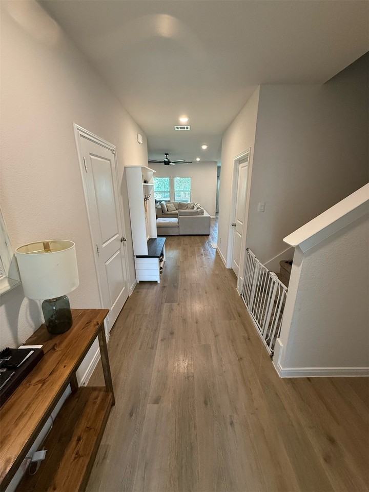181 Hunters Way - Photo 2 of 22
