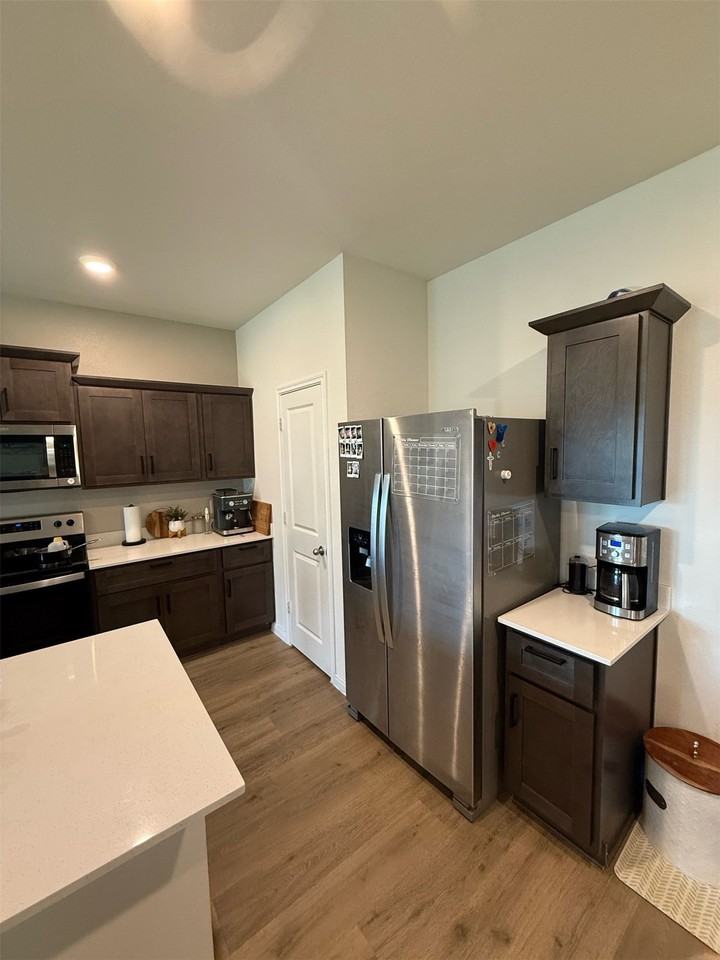 181 Hunters Way - Photo 5 of 22