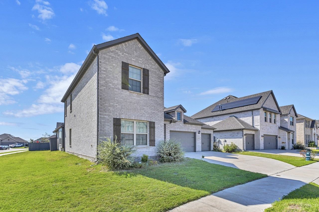 6934 Pampas Pl - Photo 2 of 16