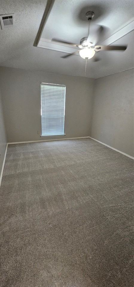 3403 Hilltop Ln - Photo 6 of 17
