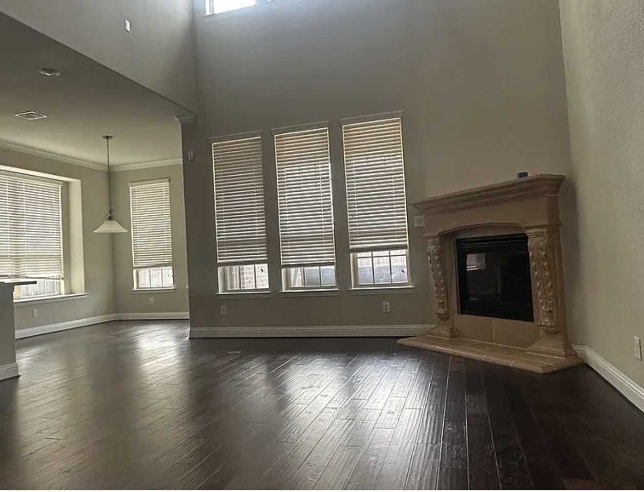 903 Red Deer Dr - Photo 3 of 15