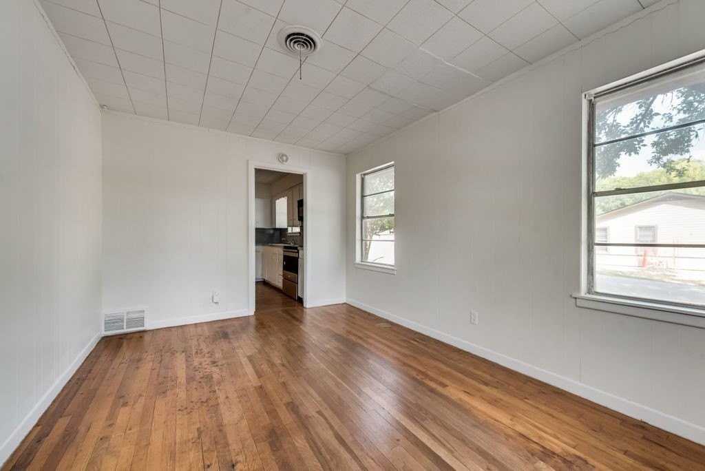1001 S Carlton St - Photo 3 of 18