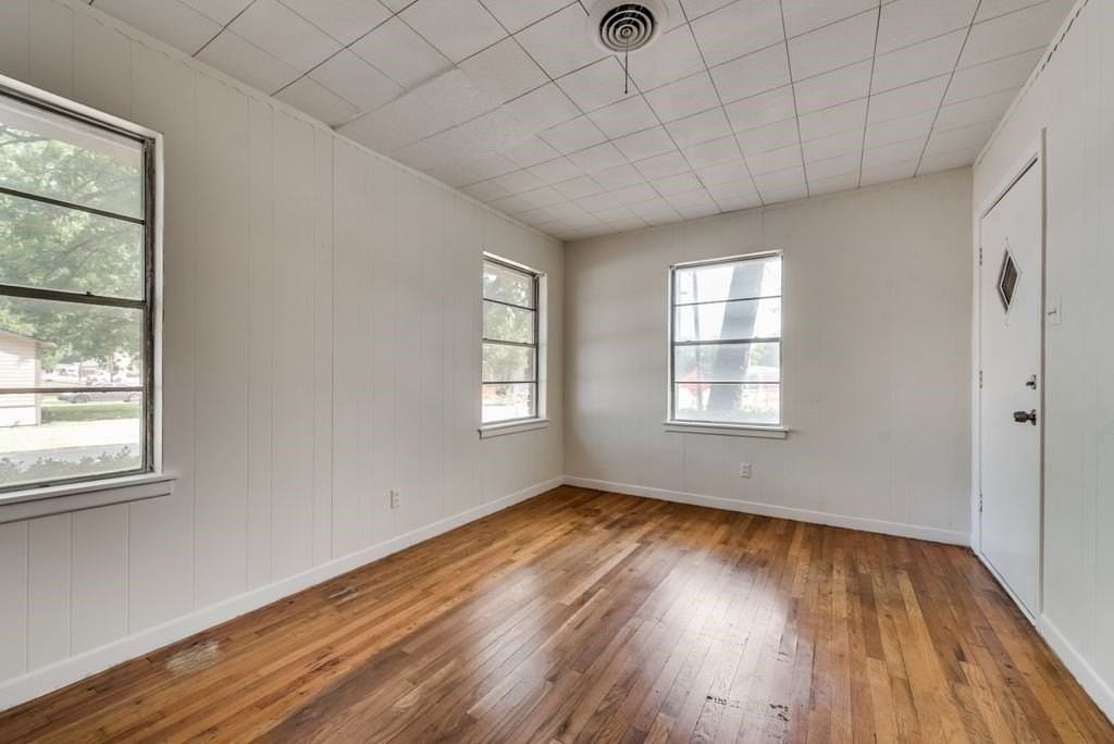 1001 S Carlton St - Photo 5 of 18