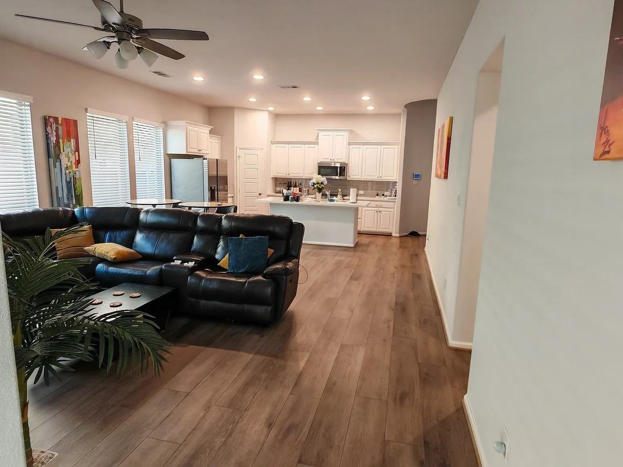 2301 Kirkstall Way - Photo 4 of 10