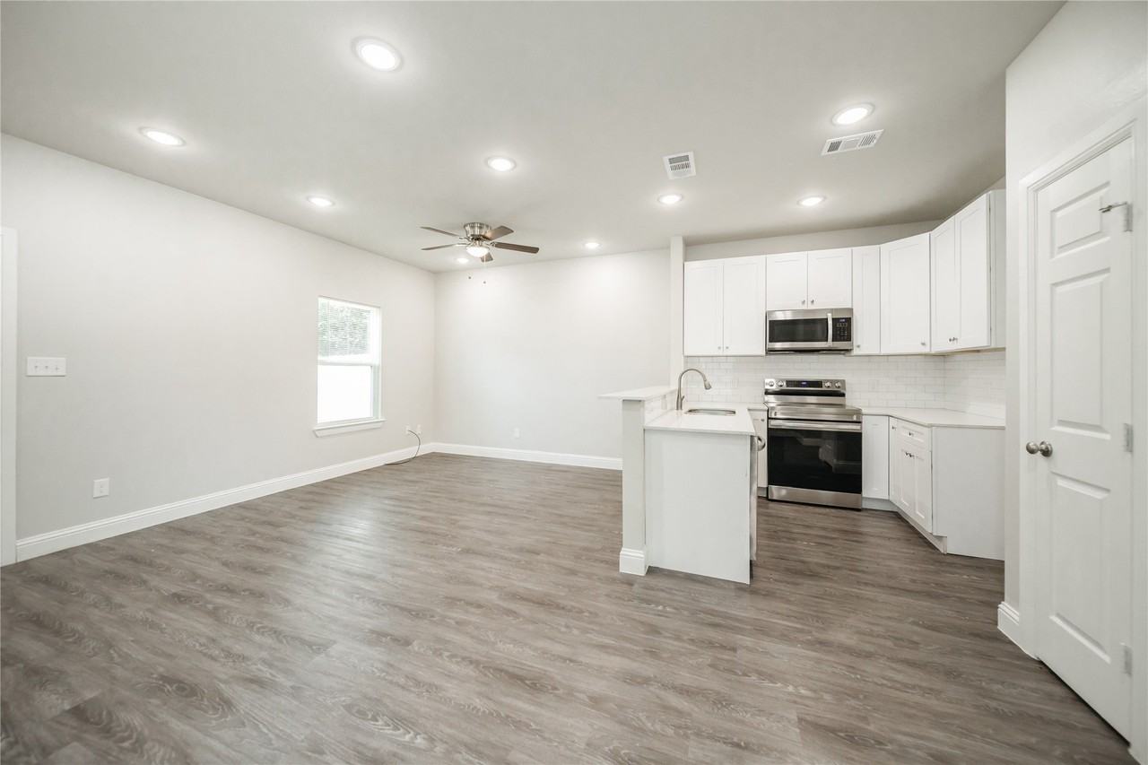 1016 W Ford St - Photo 5 of 28