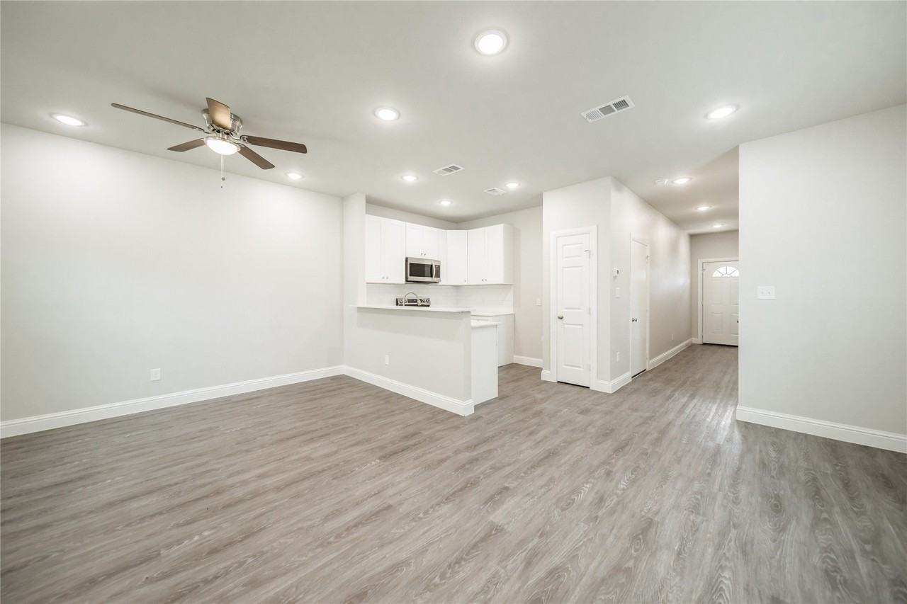 1016 W Ford St - Photo 6 of 28