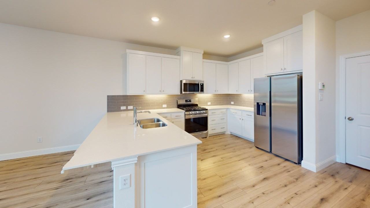 13242 Teton St - Photo 3 of 15