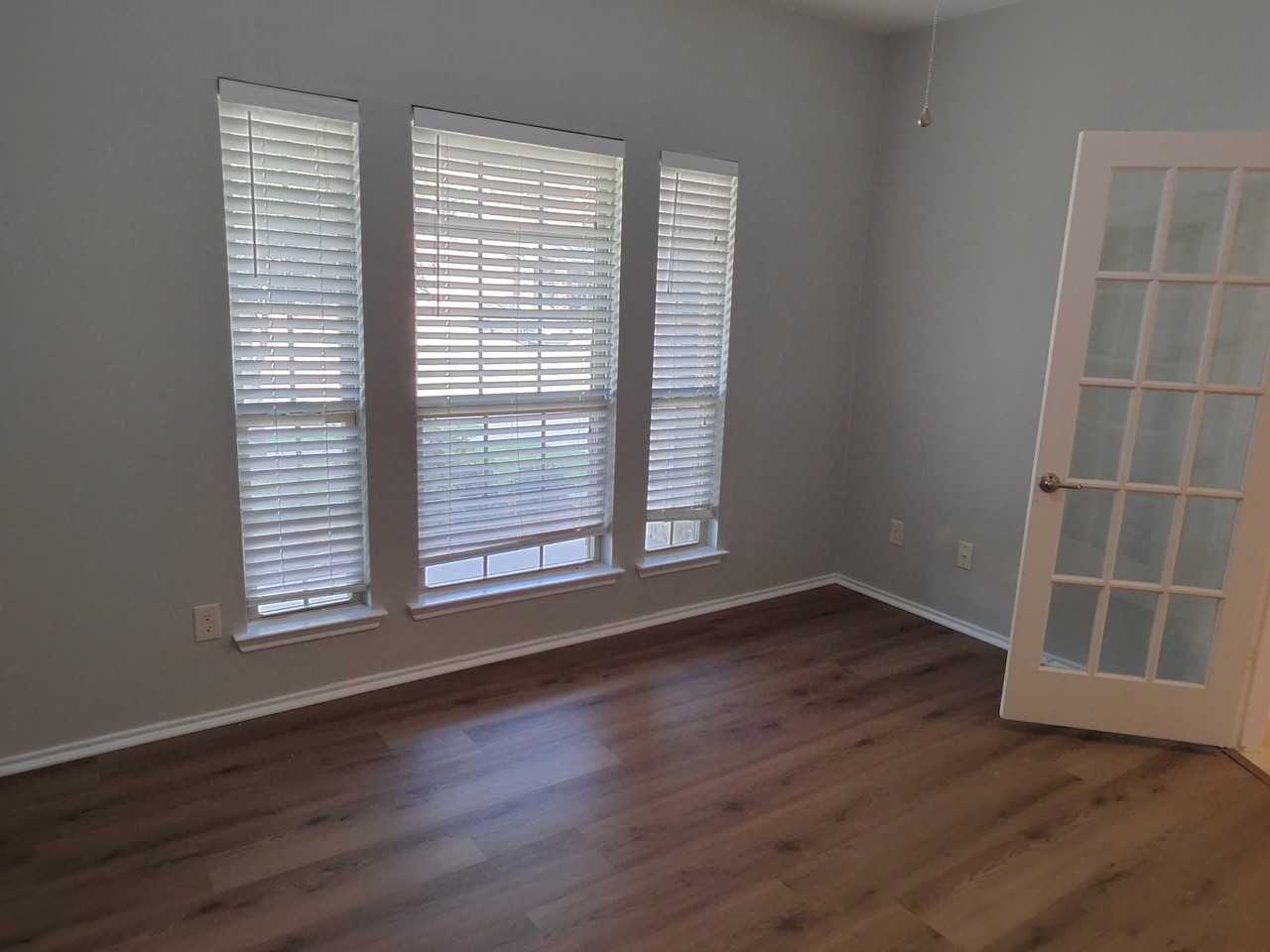 516 Rustic Oak Ln - Photo 5 of 31