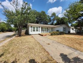558 Harrison Ln - Photo 1 of 1